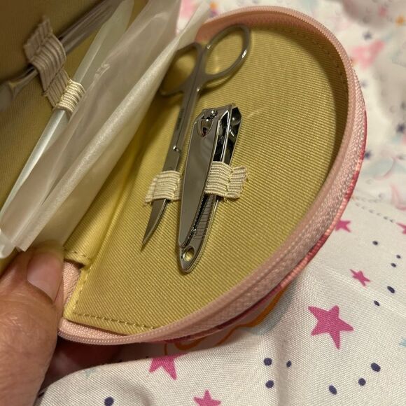 NWT Belk Pink Multi-Color Nail Care Kit - Picture 5 of 11